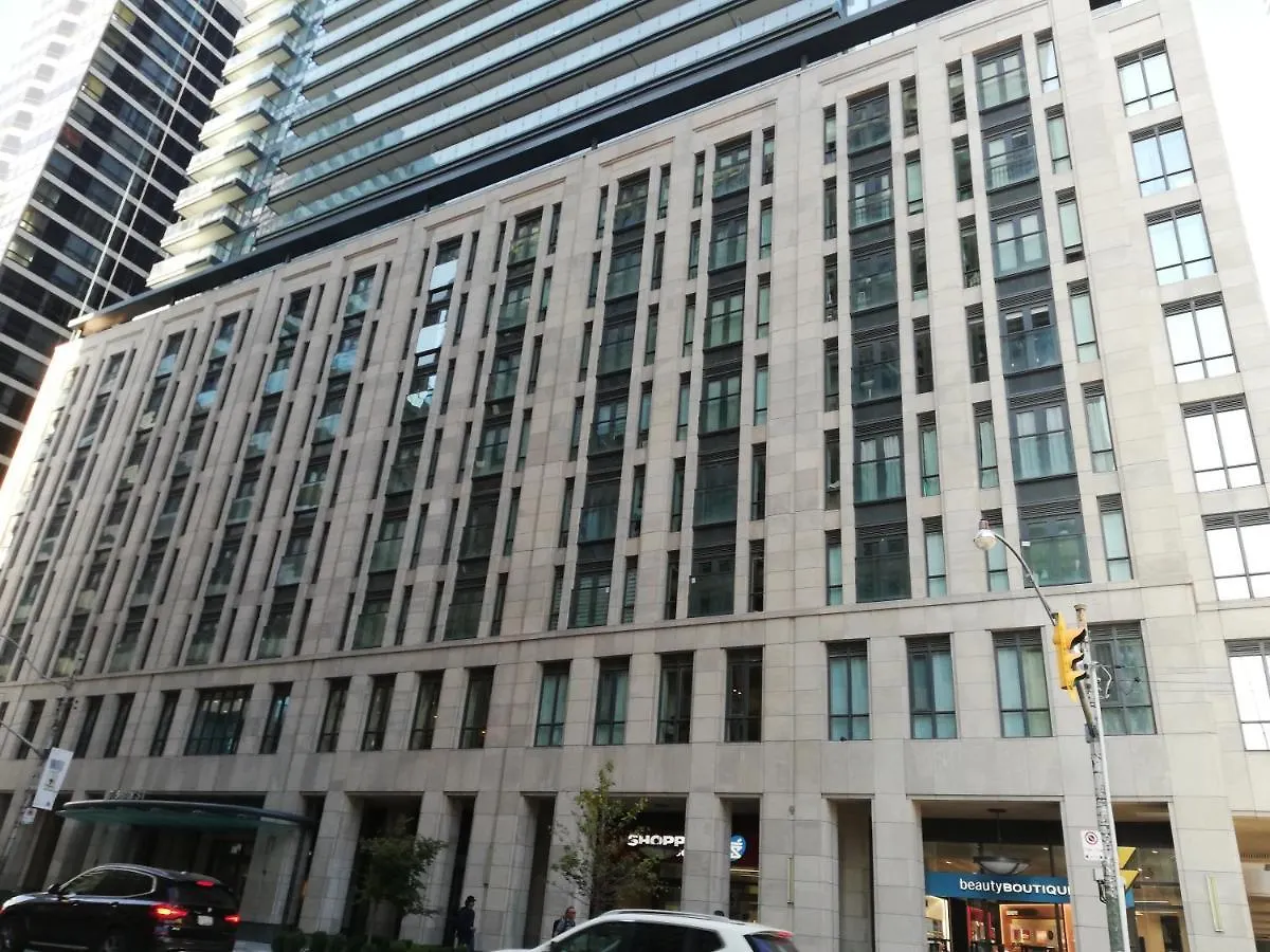 Aparthotel Stylish Downtown Toronto Residential Hotel